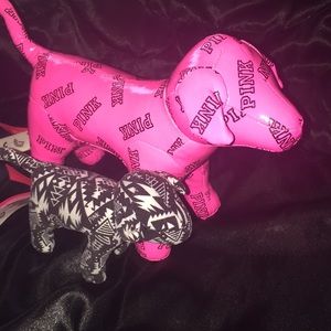 VS Pink Dogs